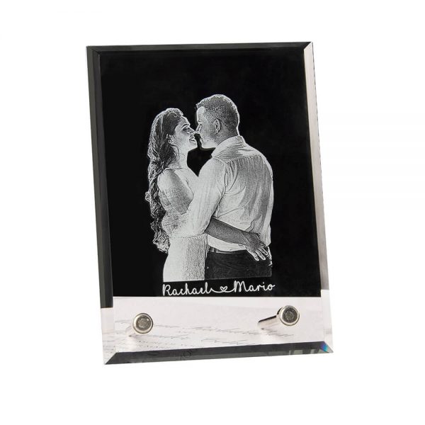 A photo of a couple is customised in a crystal photo frame